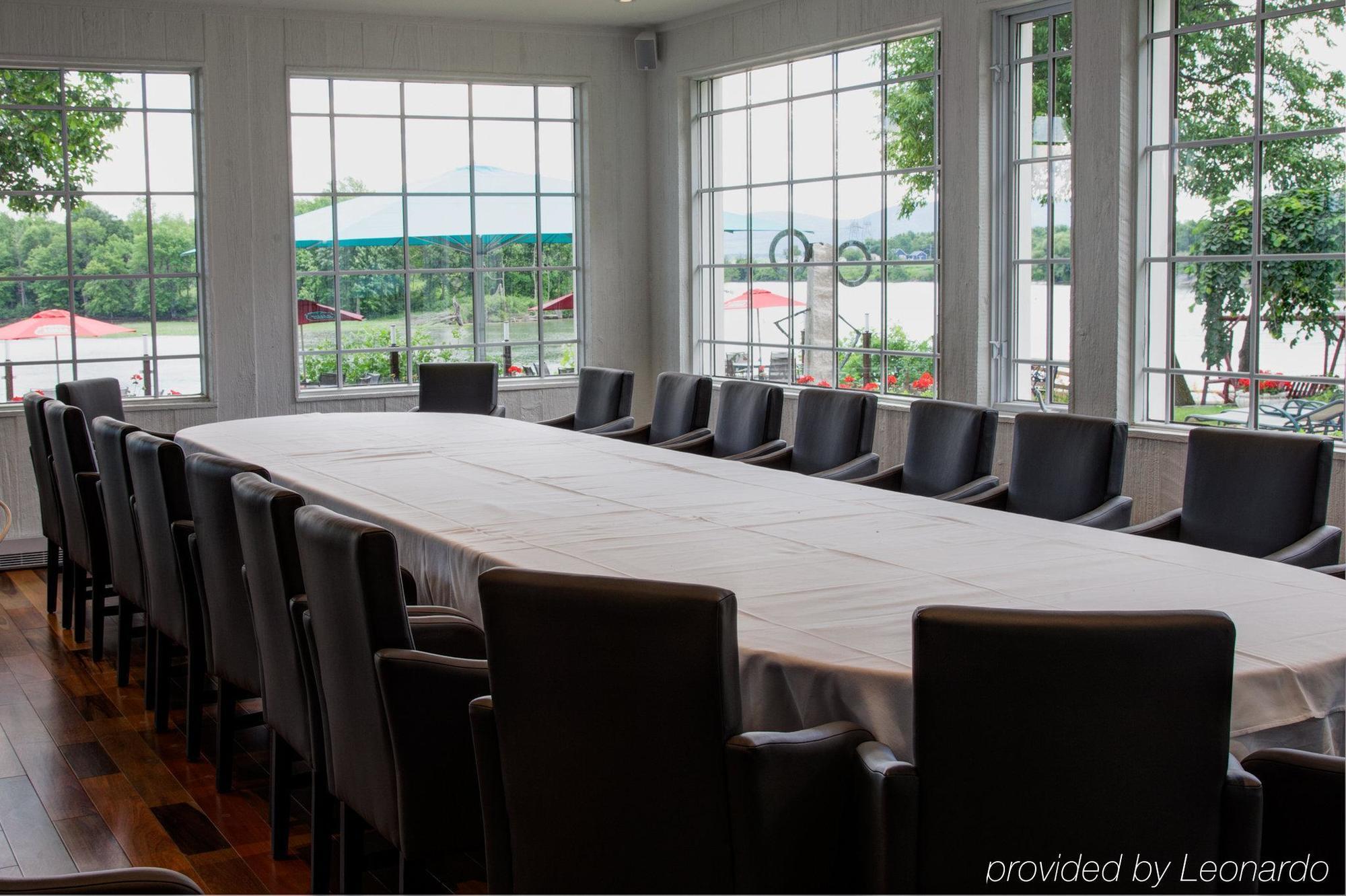 Hotel Les Trois Tilleuls Saint-Marc-sur-Richelieu Εξωτερικό φωτογραφία