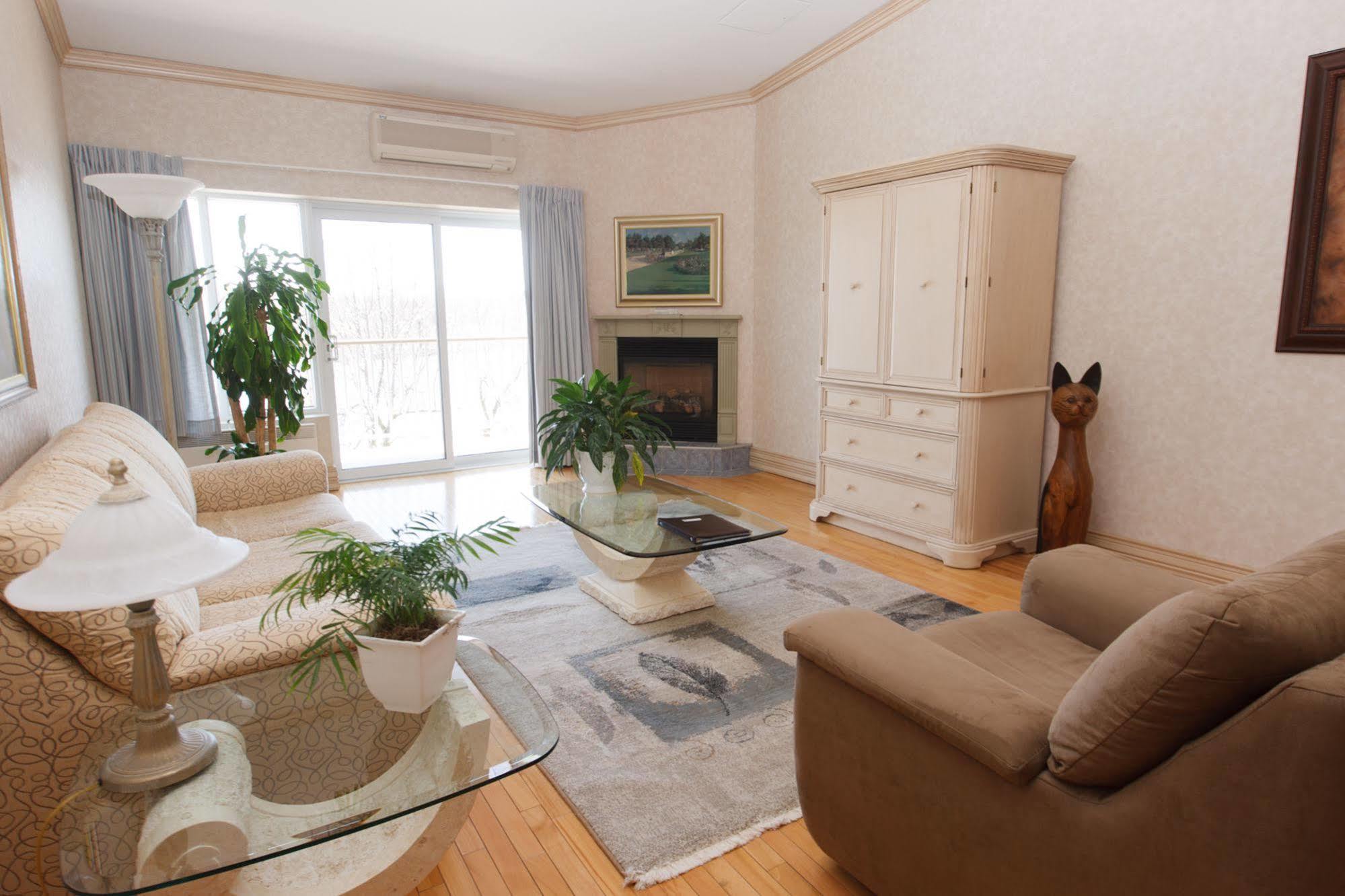Hotel Les Trois Tilleuls Saint-Marc-sur-Richelieu Εξωτερικό φωτογραφία