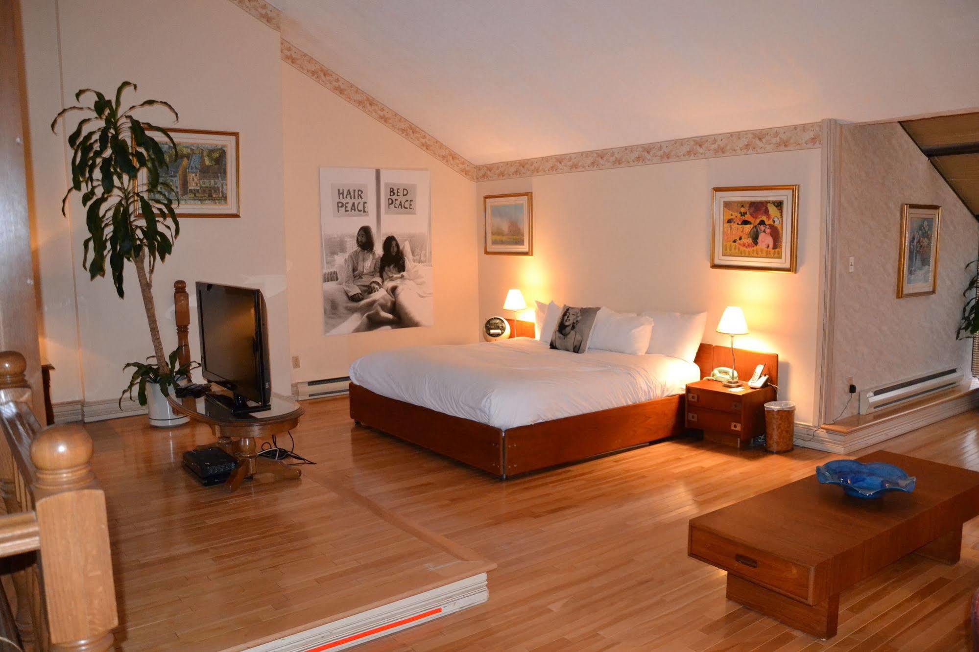 Hotel Les Trois Tilleuls Saint-Marc-sur-Richelieu Εξωτερικό φωτογραφία